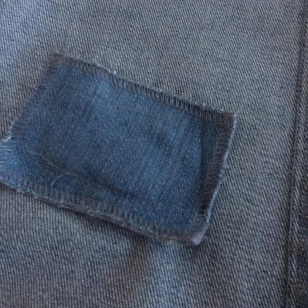 White House/Black Market Jewel-detail straight leg, low rise Jeans Women Size 4 - Picture 5 of 11